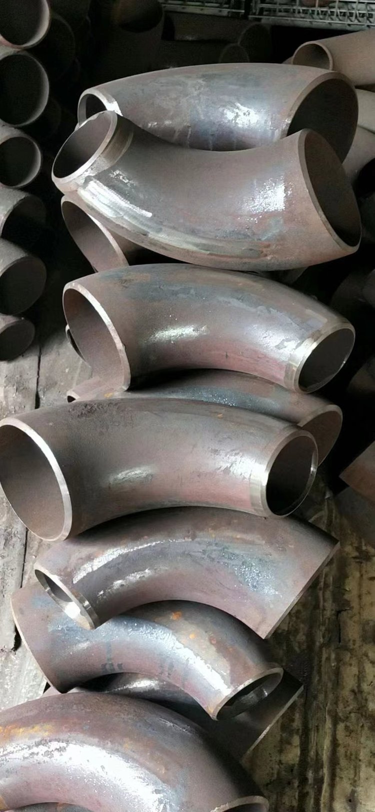 通润加工定制 碳钢、不锈钢、双相钢材质异形弯头加工全面解析